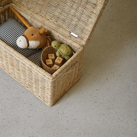 Lucca Grey