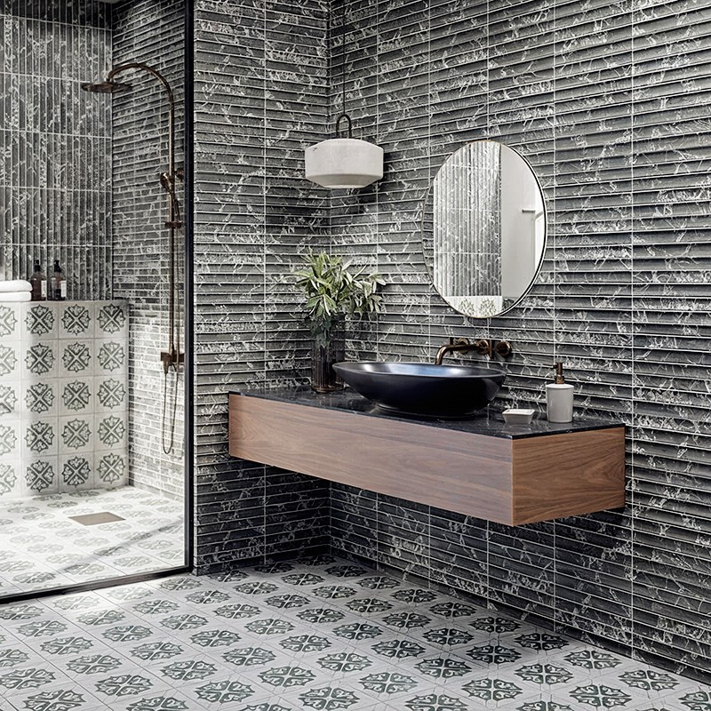 Modena Black