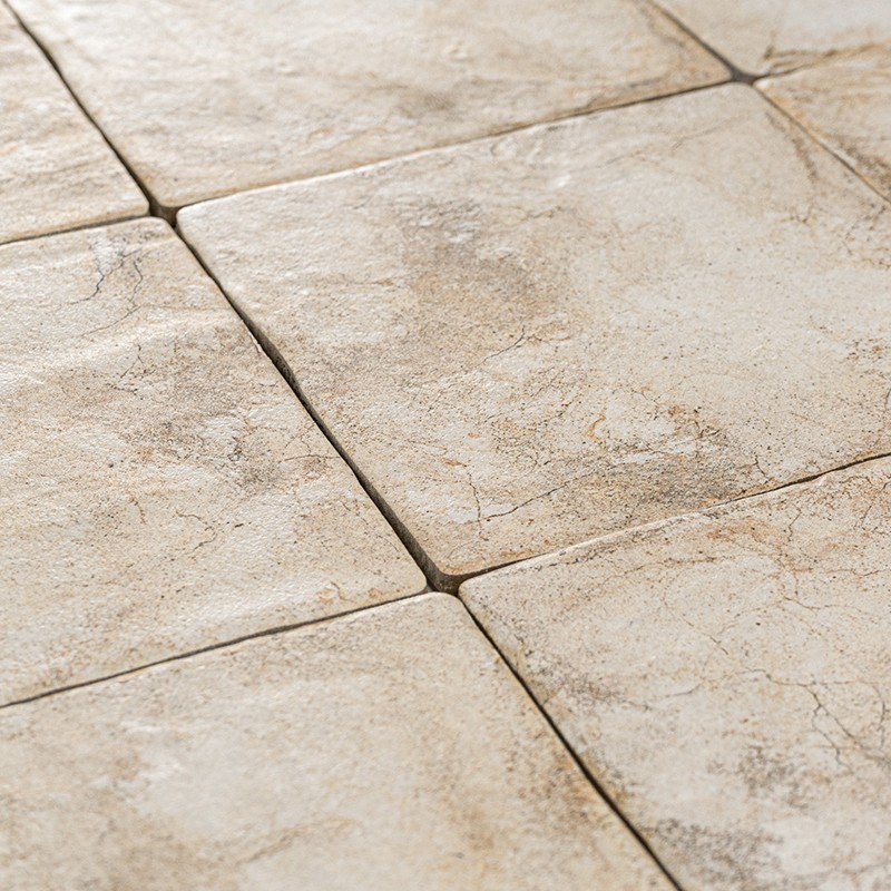 Lura Beige