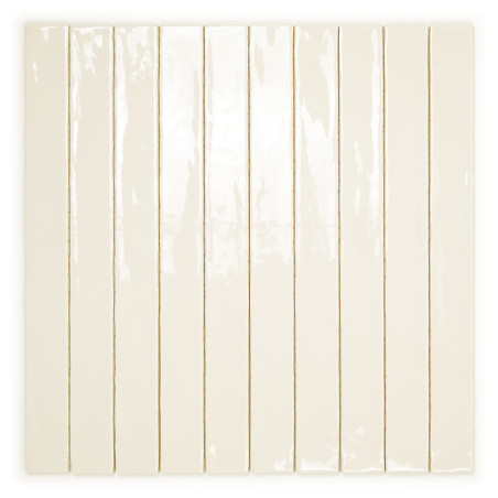 Rechthoekige, glanzende crèmekleurige tegels verticaal uitgelijnd, waardoor een uniform patroon ontstaat binnen een vierkante la