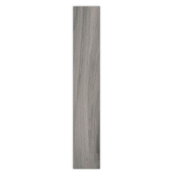 Un azulejo largo y rectangular presenta un sutil patrón de vetas de madera en suaves tonos grises, lo que sugiere una estética n