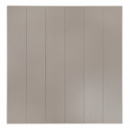 Eine graue Fliese mit sechs parallelen vertikalen Paneelen mit subtilen Strukturlinien, die ein modernes, minimalistisches Ersch