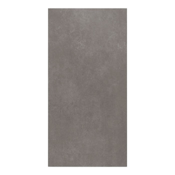Um ladrilho retangular com superfície lisa e cinza fosco, apresentando leves variações de textura, evoca um estilo minimalista e
