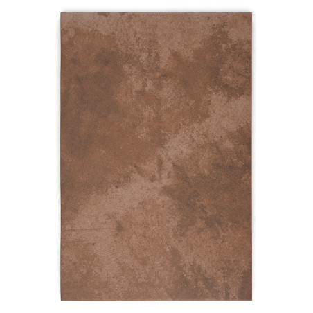 Un azulejo rectangular con una superficie texturizada de color marrón con un patrón moteado. se encuentra plano sobre un fondo b Un azulejo rectangular con una superficie texturizada de color marrón con un patrón moteado. se encuentra plano sobre un fondo b