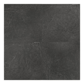 Dunkelgraue Schieferfliese mit dezenter Maserung, unterteilt in vier Abschnitte. Die Oberfläche wirkt matt und strukturiert, gee