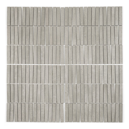 Rechthoekige, grijze tegels, gelijkmatig gerangschikt in verticale stapels, vormen een rasterpatroon, waardoor een gestructureer