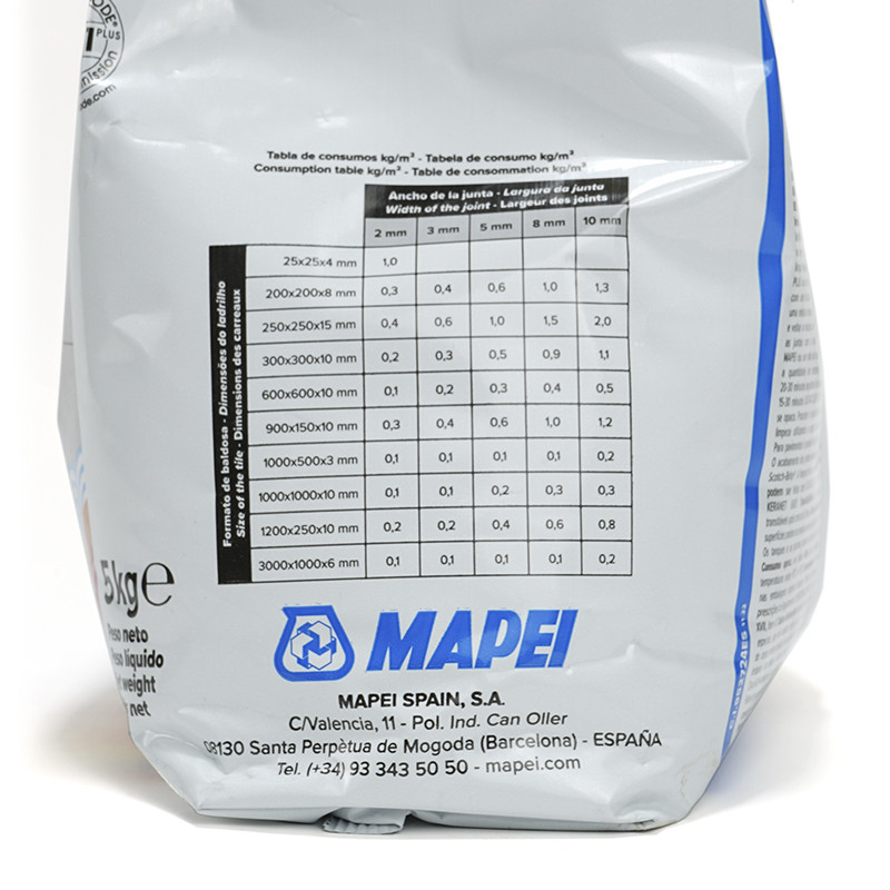 Saco plástico exibe tabela de consumo de cimento resinoso Mapei. É um pacote de 5kg com informações de contato impressas abaixo.