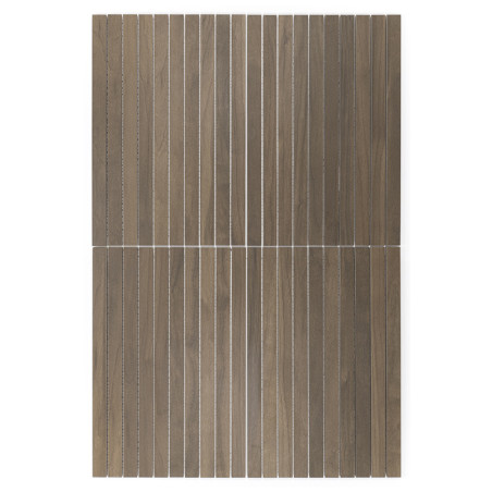 Rechthoekige bruine tegel met verticale houtachtige nerflijnen, door lichtere groeven in gelijke delen verdeeld, waardoor een ra
