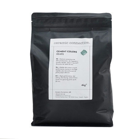 De zwarte verpakking bevat hars-cementpoeder, met het opschrift `keramische verbinding. CEMENT KLEUREN 00493, 4kg`, voor vloer- 