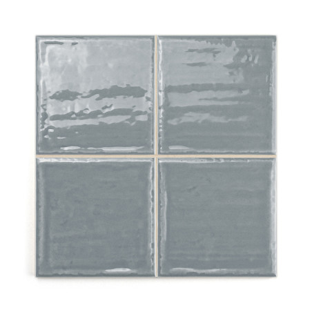 Cuatro azulejos reflectantes y brillantes en un color gris claro están dispuestos en un patrón cuadrado, mostrando una aparienci Cuatro azulejos reflectantes y brillantes en un color gris claro están dispuestos en un patrón cuadrado, mostrando una aparienci