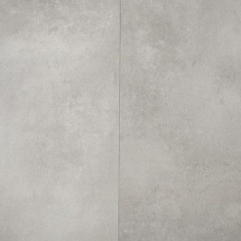 Graue Keramikfliese mit dezent strukturierter Oberfläche, geteilt durch eine dünne vertikale Linie. Die Textur ähnelt Beton und 