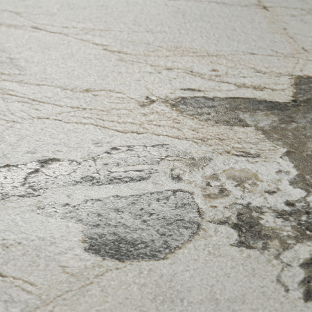 Un azulejo de piedra texturizado presenta patrones moteados irregulares con una mezcla de tonos grises y beige, creando una apar Un azulejo de piedra texturizado presenta patrones moteados irregulares con una mezcla de tonos grises y beige, creando una apar