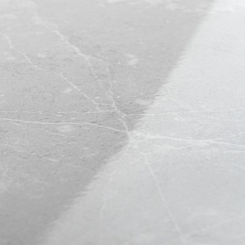 Azulejo cerámico gris. la superficie muestra finos patrones de vetas blancas. el acabado brillante realza una textura suave. amb