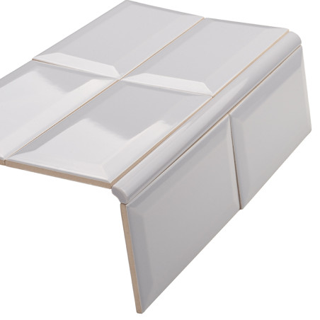 Grau Glanz mit Facette